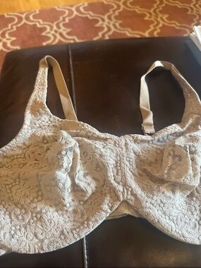 Wacoal Bra 36DD Like new
